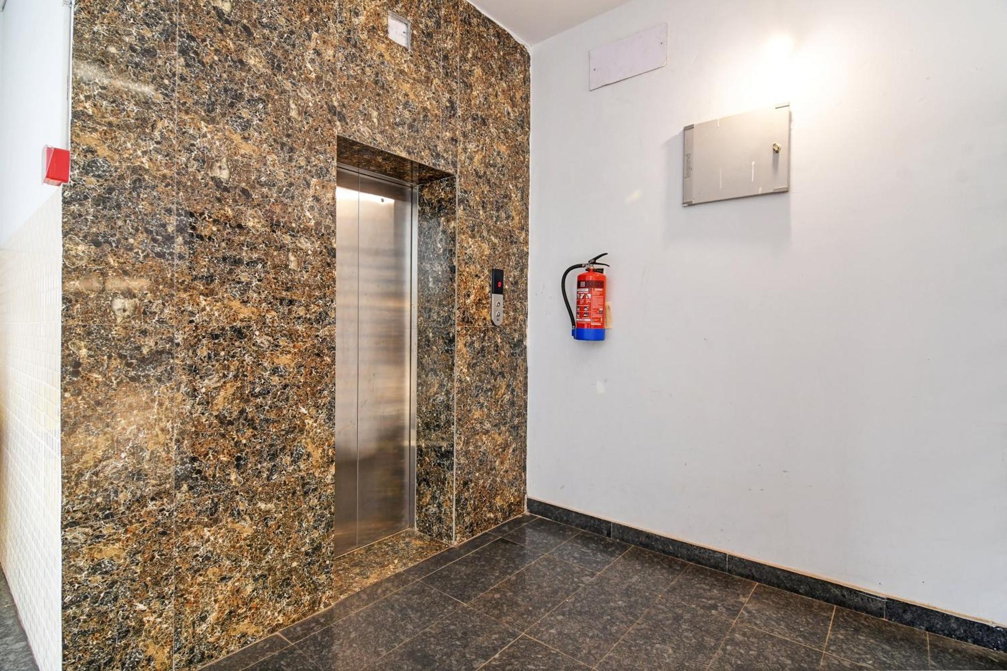 Super Hotel O Nilay Classic 布巴内什瓦尔 外观 照片